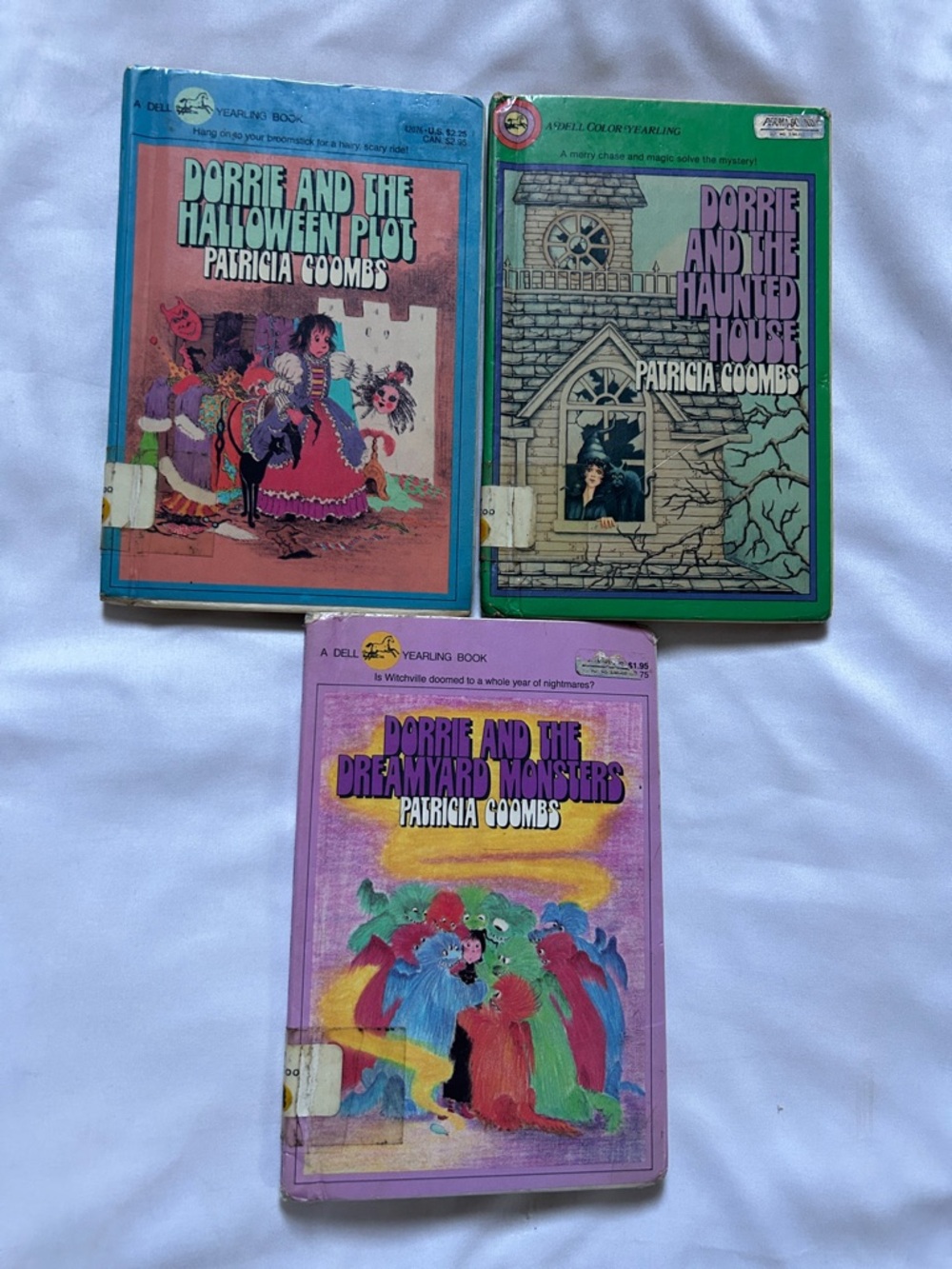 Dorrie witch book lot, Patricia Coombs: Haunted House, Dreamyard monsters, Plot